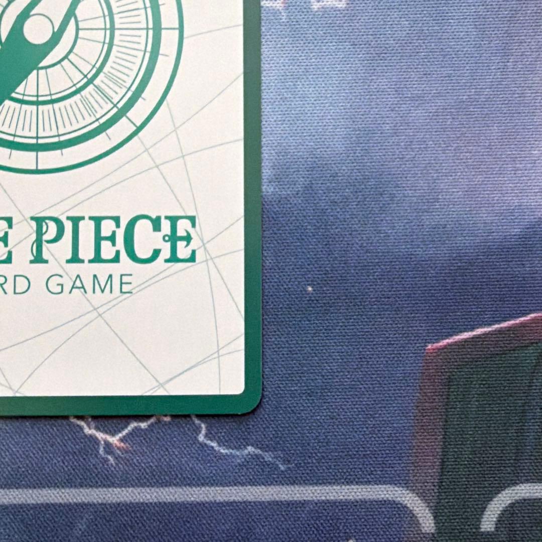 Uta Super Parallel Don Card One Piece the Best with minor flaws double sleeved in side loader packaging