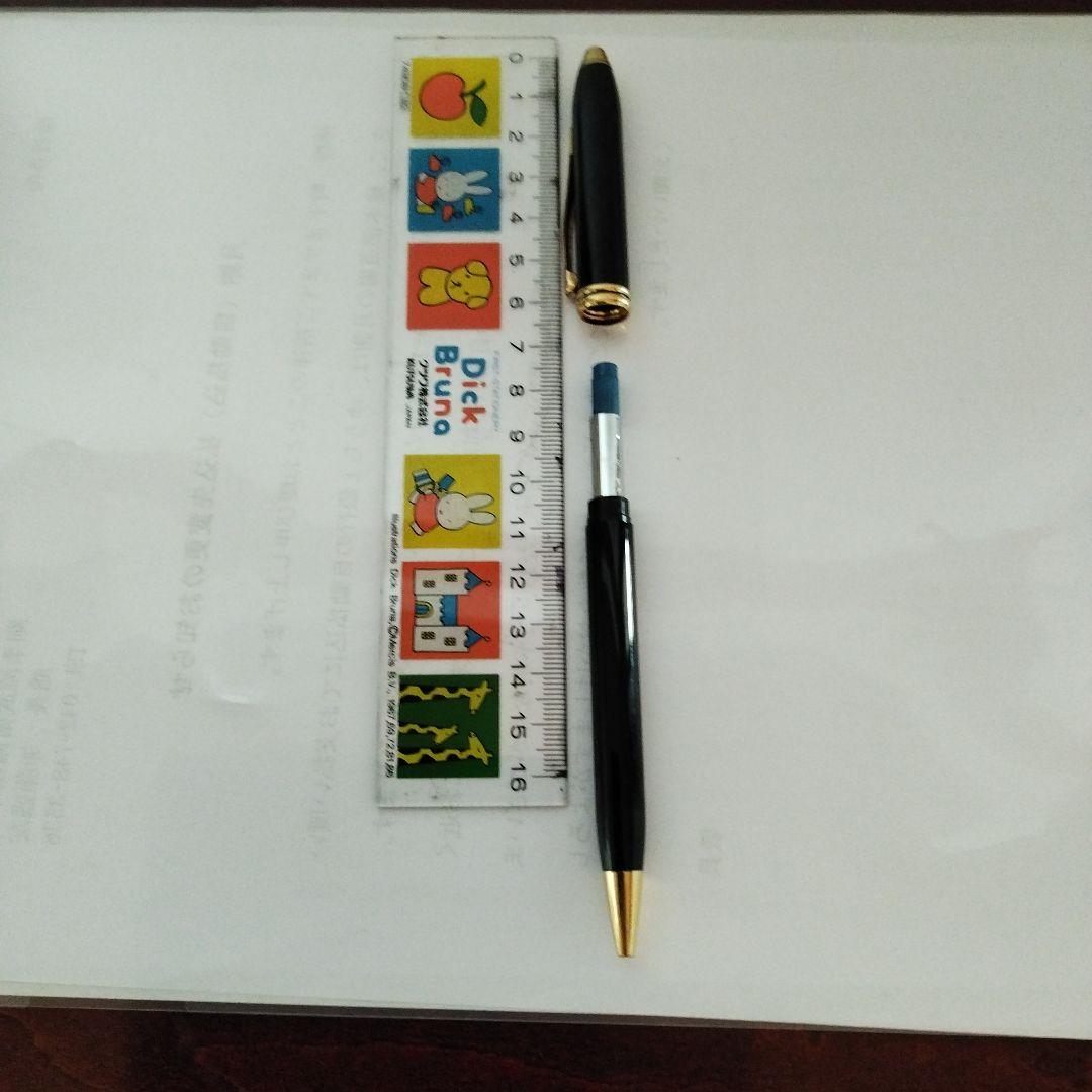 Mitsubishi Black Pen with Gold Hardware and Black Ink
