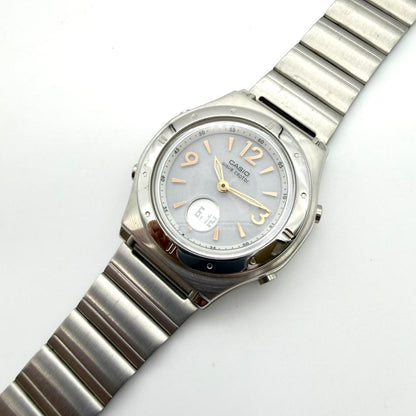 Casio Wave Ceptor Radio Solar Light Women Wristwatch