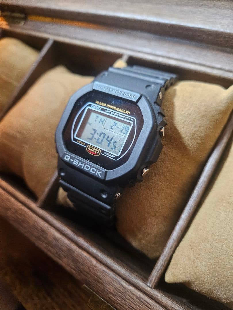 Casio G-Shock DW-5700 Watch With Screw-Back and DW5600 Bezel Conversion