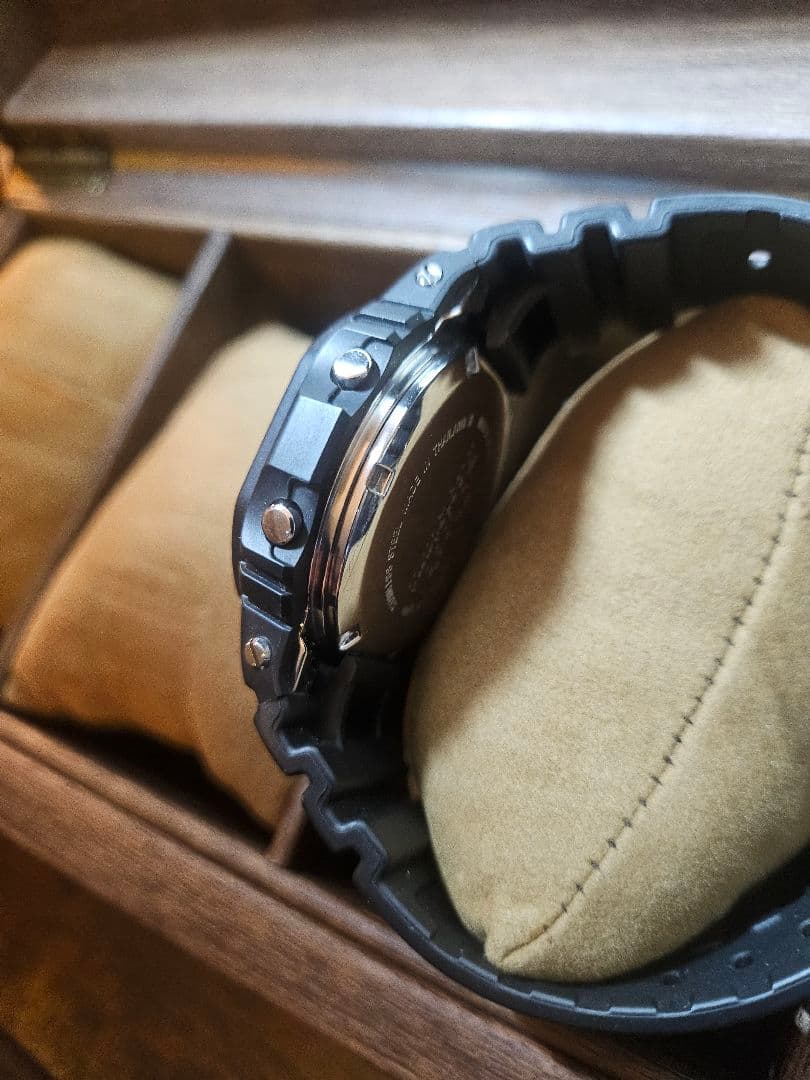 Casio G-Shock DW-5700 Watch With Screw-Back and DW5600 Bezel Conversion