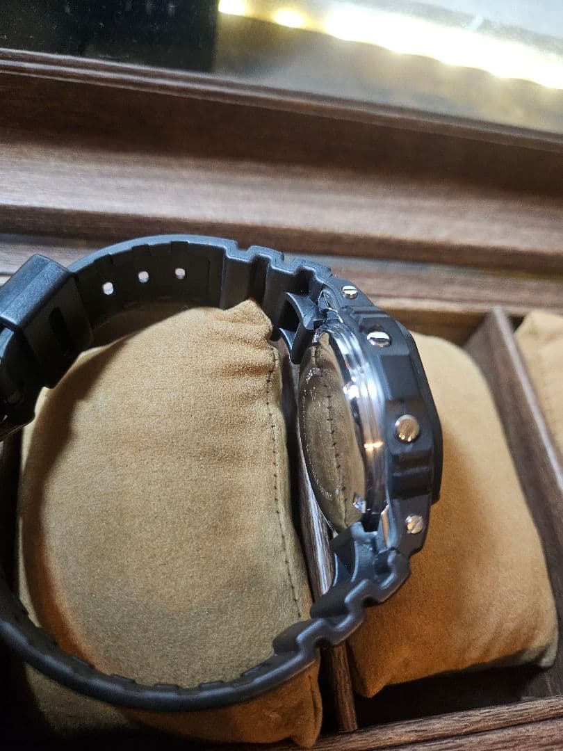 Casio G-Shock DW-5700 Watch With Screw-Back and DW5600 Bezel Conversion