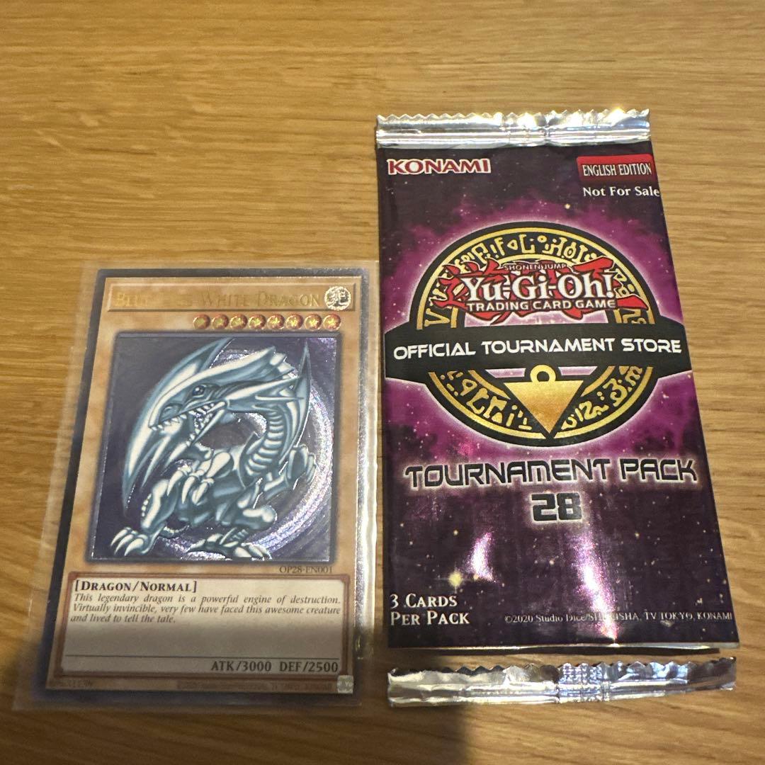 Yugioh Blue-Eyes White Dragon OTS28 Relief North America Version card OP28-EN001 front view
