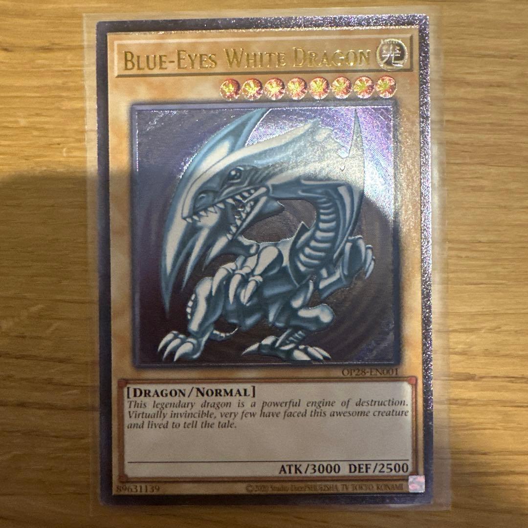Yugioh Blue-Eyes White Dragon OTS28 Relief North America Version card OP28-EN001 front view