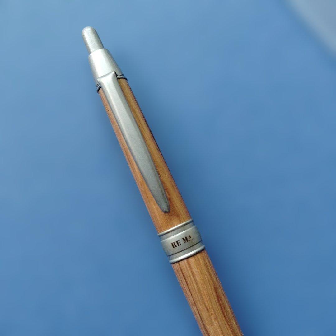 Re Ma wooden mechanical pencil with metal parts, included case, and white pen Japan import