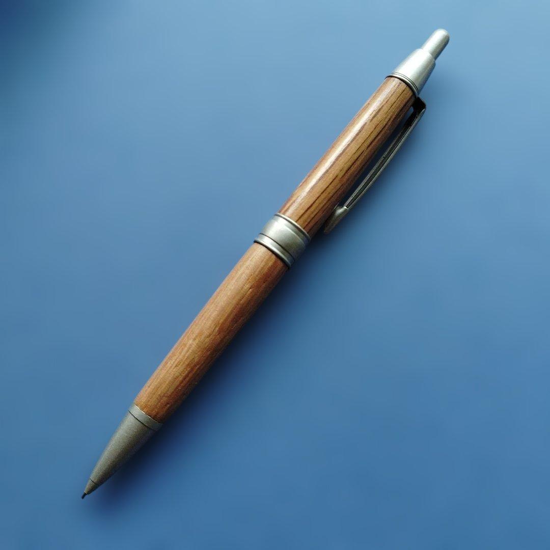 Re Ma wooden mechanical pencil with metal parts, included case, and white pen Japan import