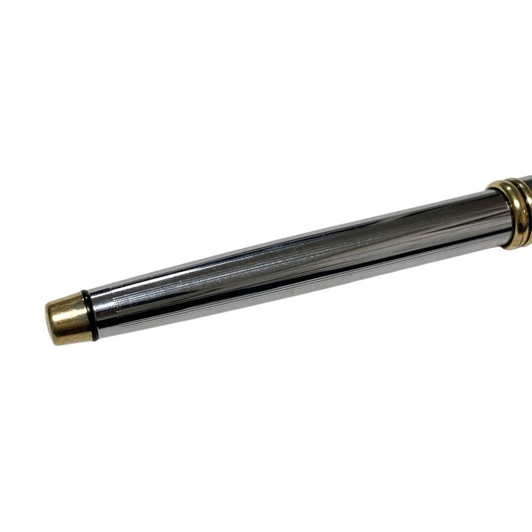 Cross Vintage Fountain Pen with Silver Body and Gold Trim