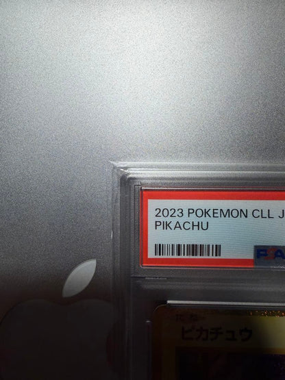 Pokemon Card Classic Pikachu PSA10 graded trading card CLL 008/032 with minor wear visible