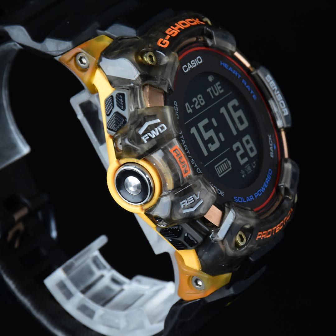 Casio G-Shock G-Squad GBD-H1000-1A4JR GPS Smartwatch with Heart Rate Monitor and Box — Japan Import