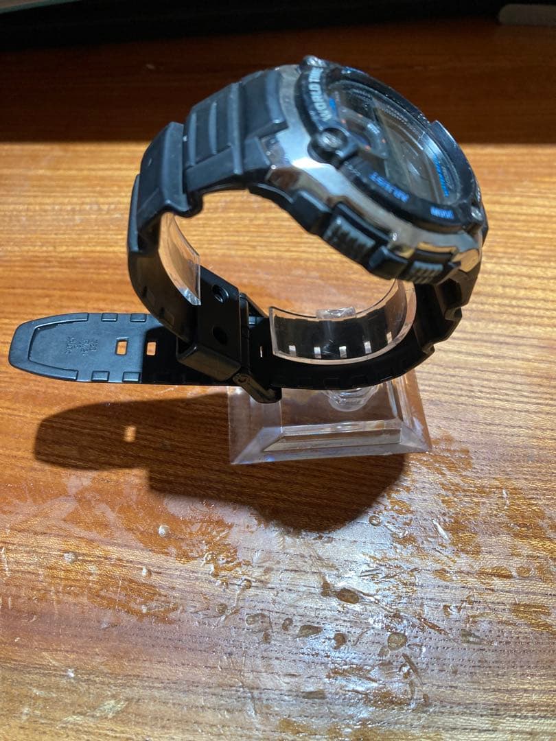 Casio AE-2000W World Time Watch with Quartz Movement and 20 ATM Waterproof — Japan Import