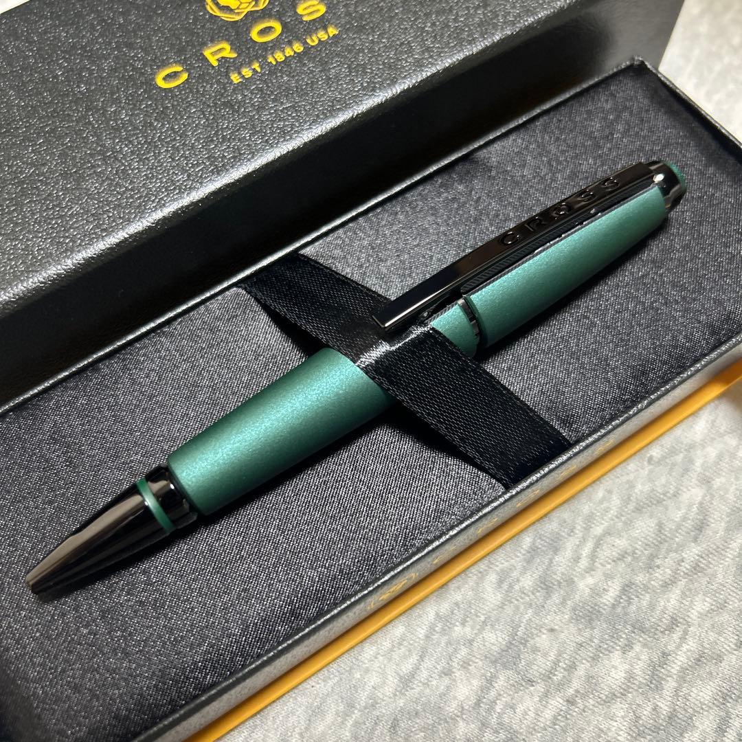 Cross Edge NAT0555-13 rollerball pen in matte green lacquer with select tip, Japan import