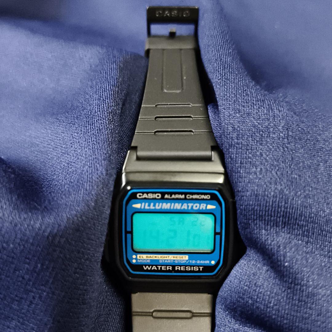 Casio F-105 with Accessories Discontinued Item