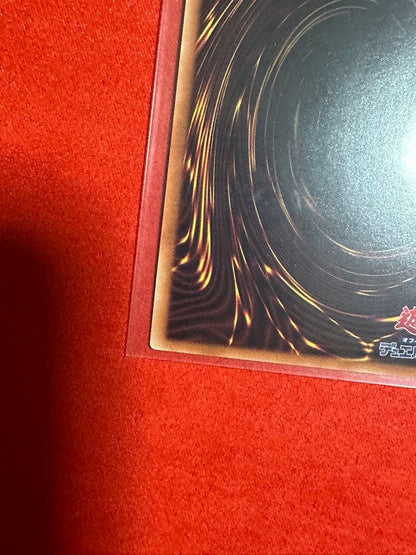 Yugioh Blue-Eyes White Dragon Prismagic rare card English version dark attribute level 8 monster