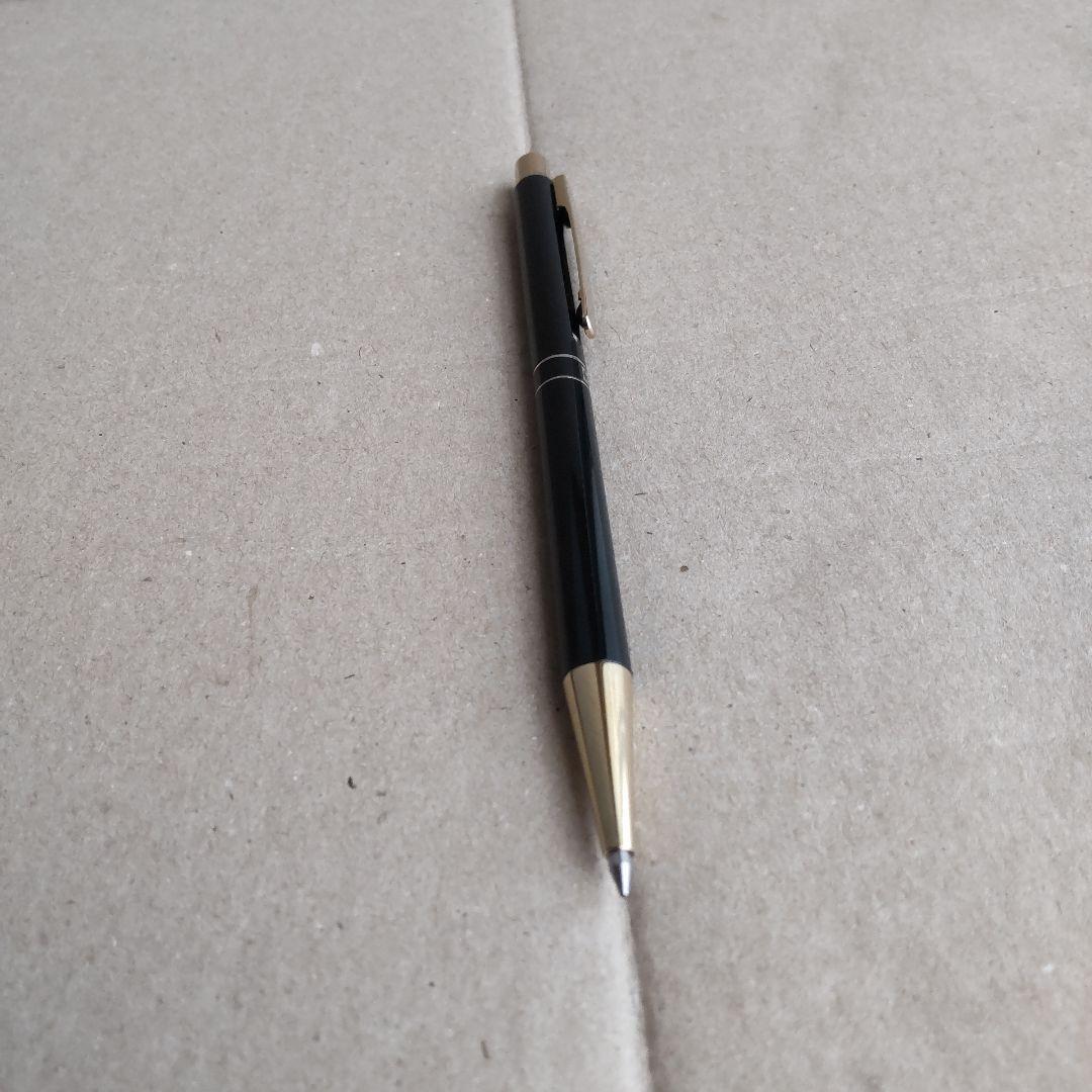 Daks Simpson London black ballpoint pen with replacement ink refill and Sailor compatible cartridge