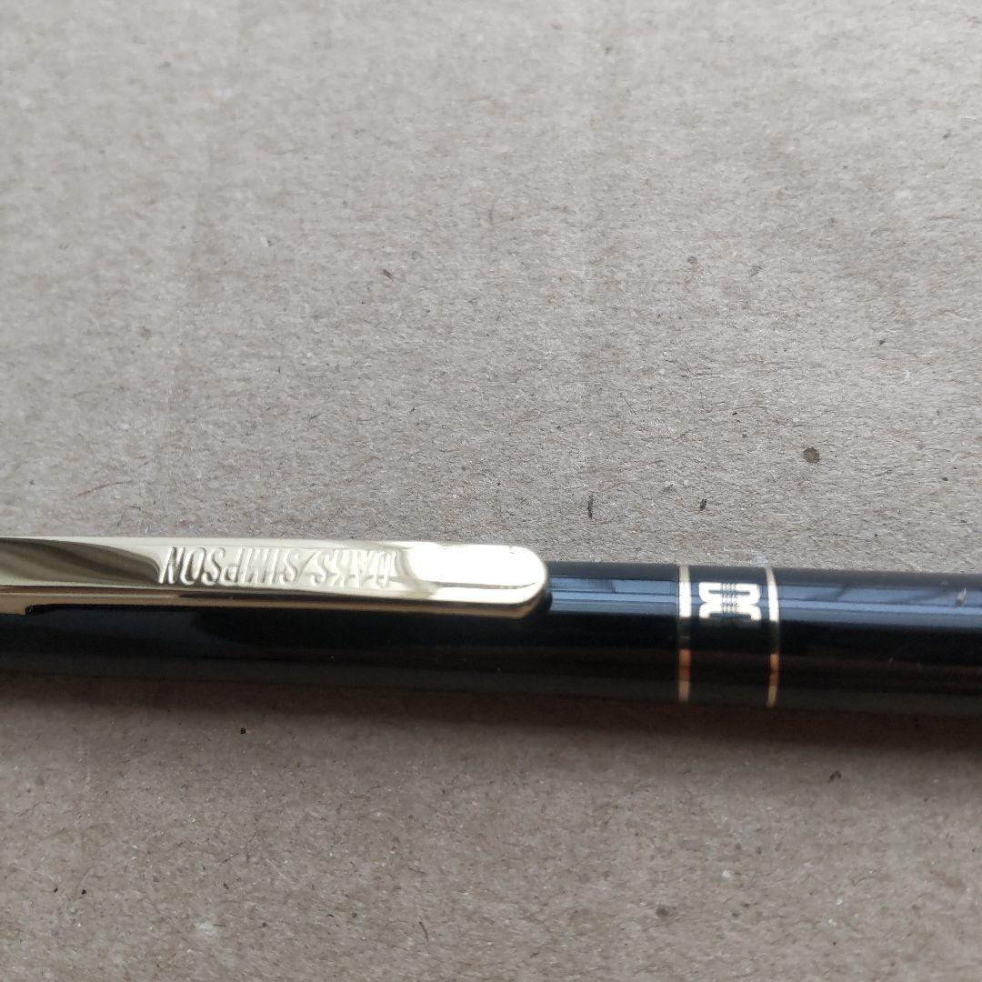 Daks Simpson London black ballpoint pen with replacement ink refill and Sailor compatible cartridge