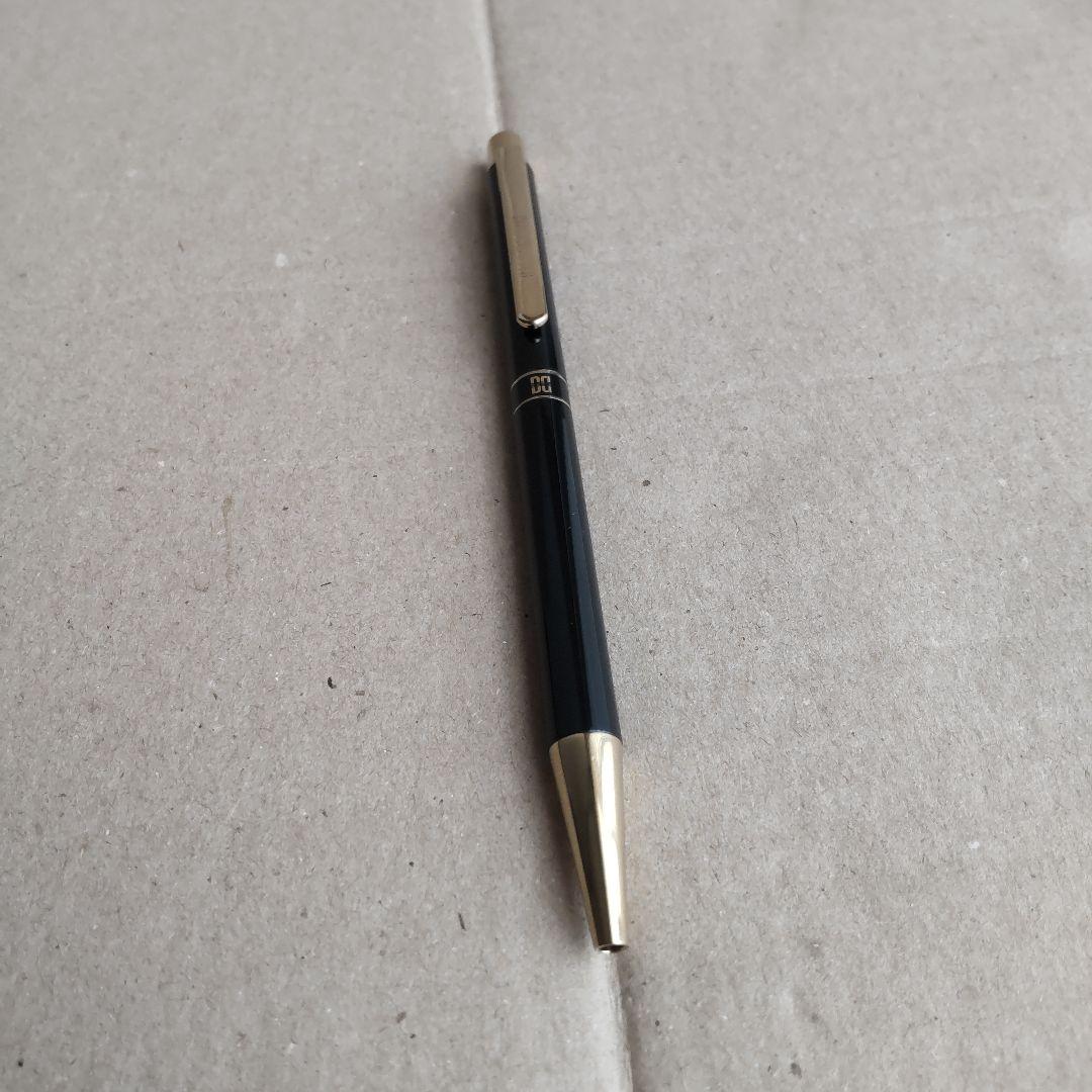 Daks Simpson London black ballpoint pen with replacement ink refill and Sailor compatible cartridge