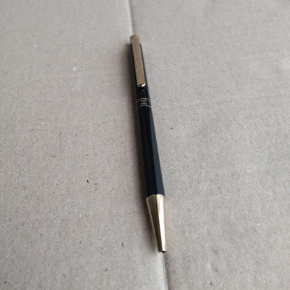 Daks Simpson London black ballpoint pen with replacement ink refill and Sailor compatible cartridge