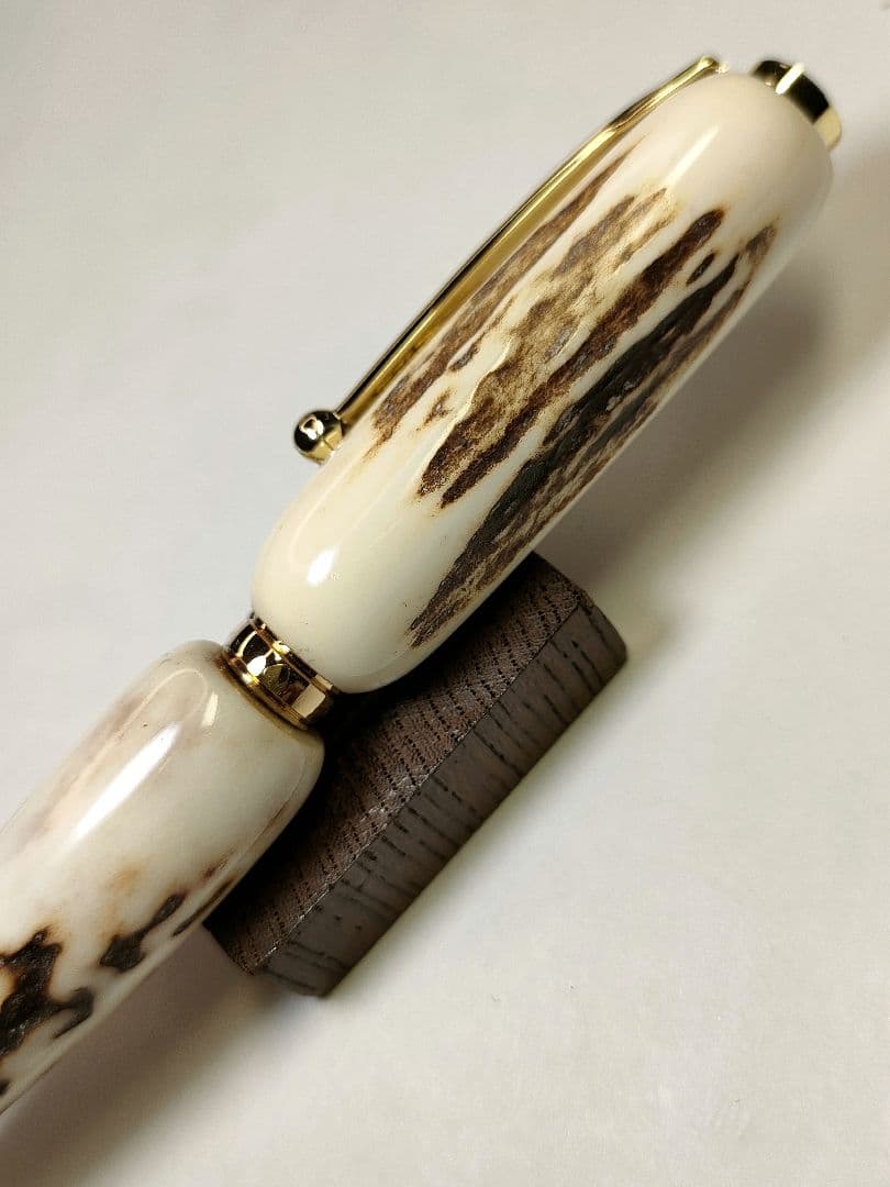 G Workshop Handmade Deer Antler Ballpoint Pen with Gold Plated Metal — Japan Import