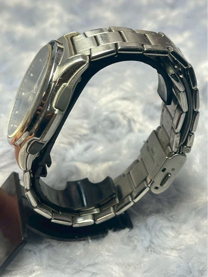 Casio Wave Ceptor Multi Band 5 Radio Solar