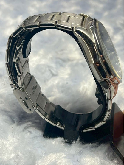 Casio Wave Ceptor Multi Band 5 Radio Solar