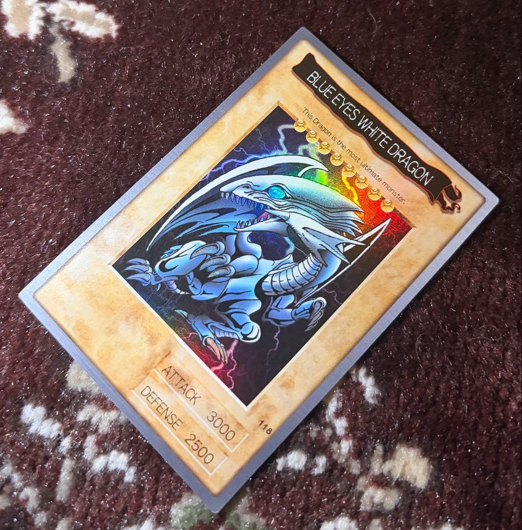 Bandai Blue Eyes White Dragon No.118 1999 Yu-Gi-Oh! English trading card from Japan