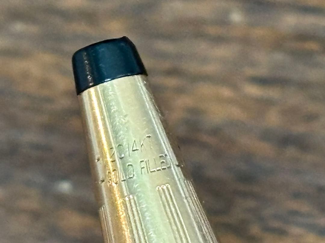 Cross Classic Century 0.9mm Mechanical Pencil with 14K Gold Plate - Japan Import