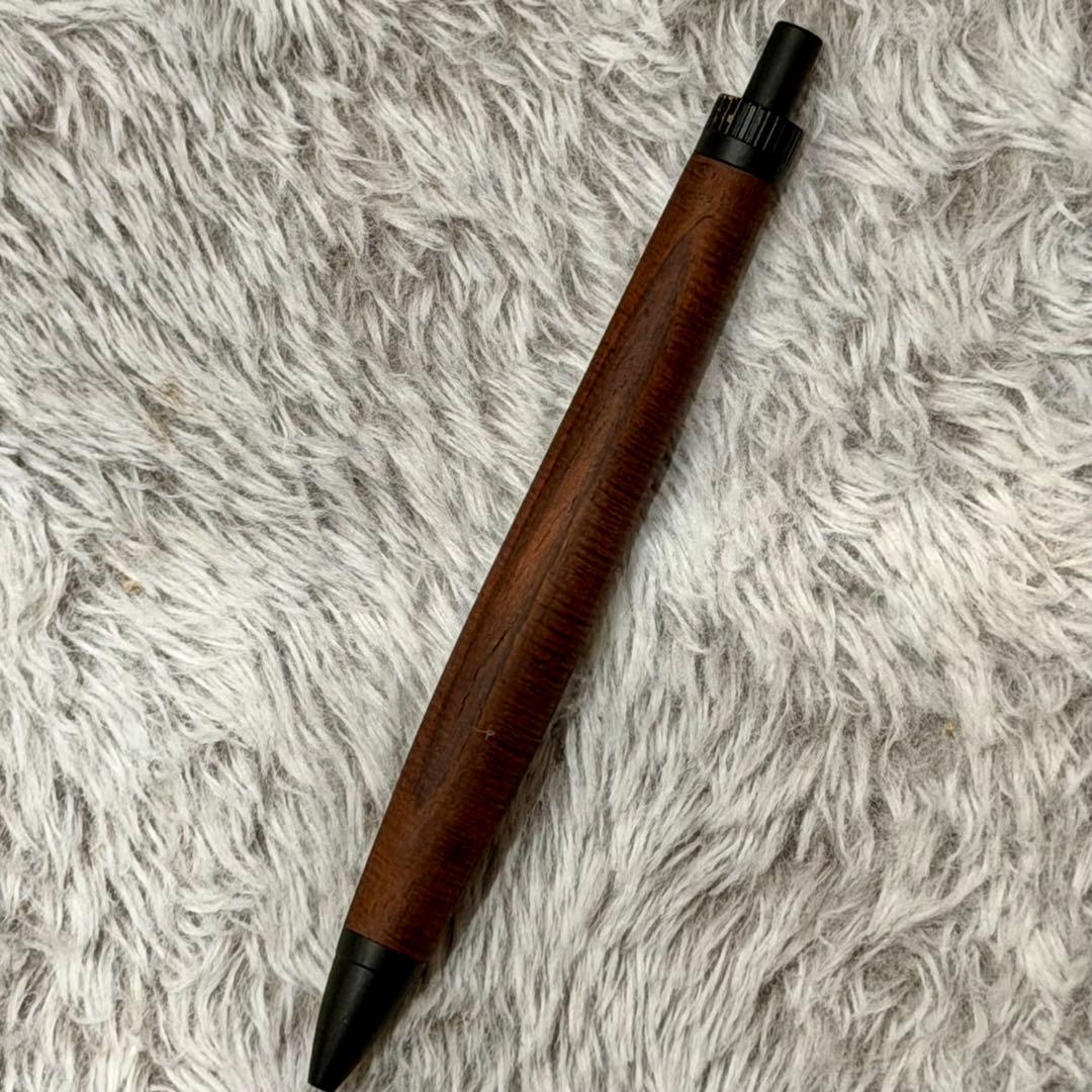 Yoshino Rosewood Pen with Micro Curl Pattern — Japan Import