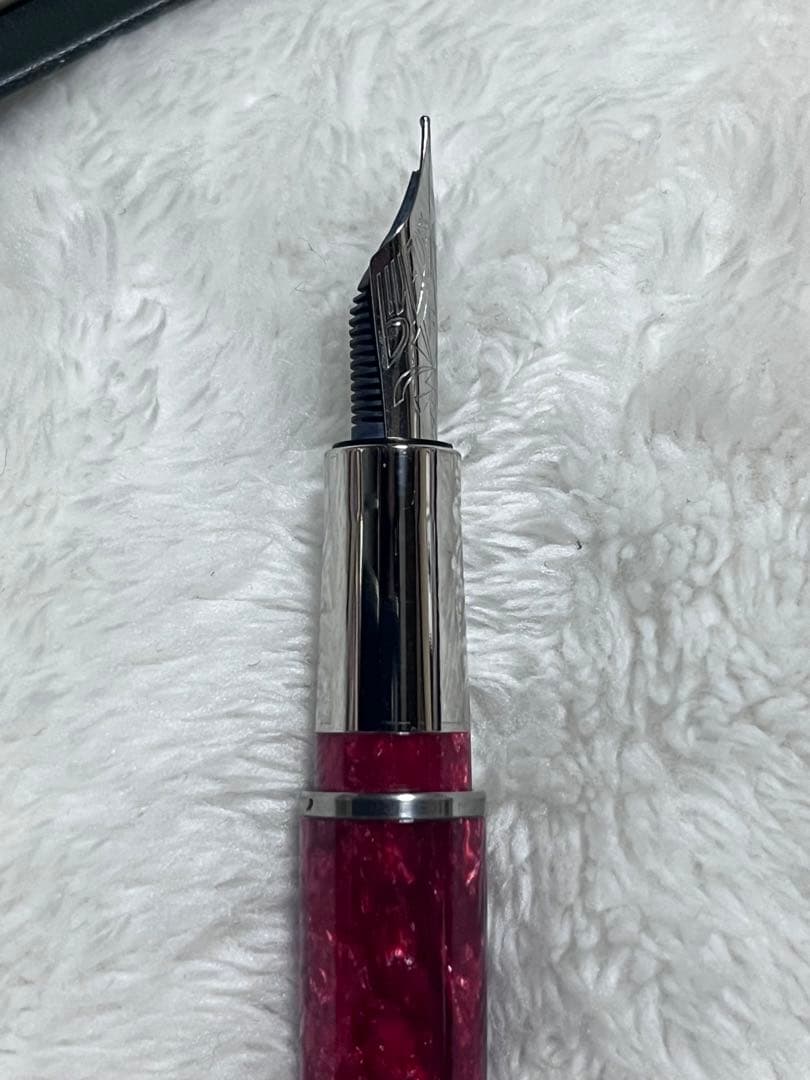 Pineider Avatar Lipstick Red F Fine Nib Pen — Japan Import