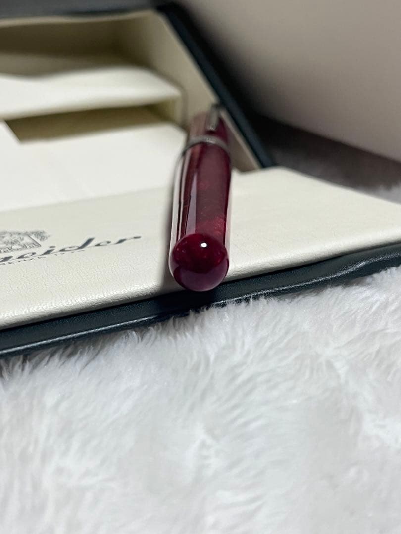 Pineider Avatar Lipstick Red F Fine Nib Pen — Japan Import