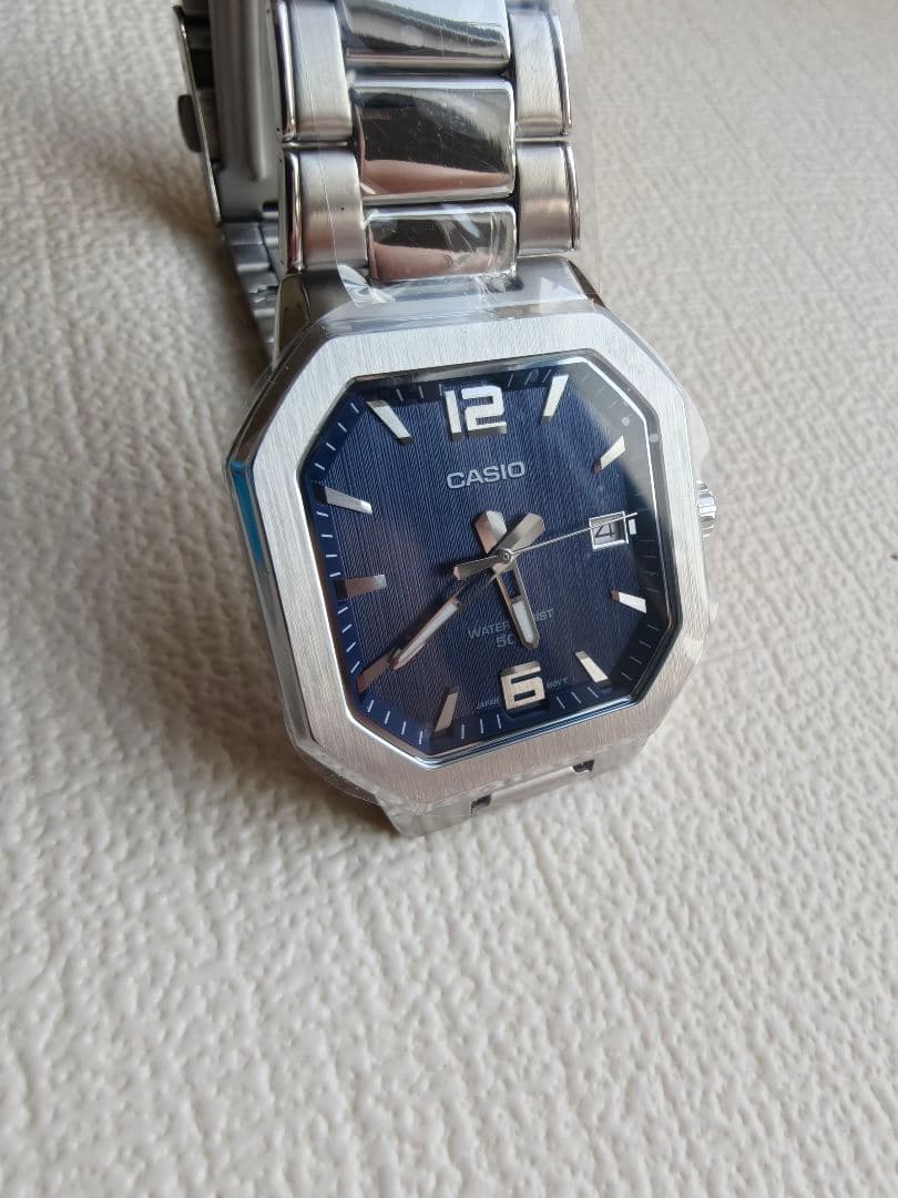 Casio MTP-B195D-2AVDF Watch with Blue Dial and 5 ATM Waterproof — Japan Import