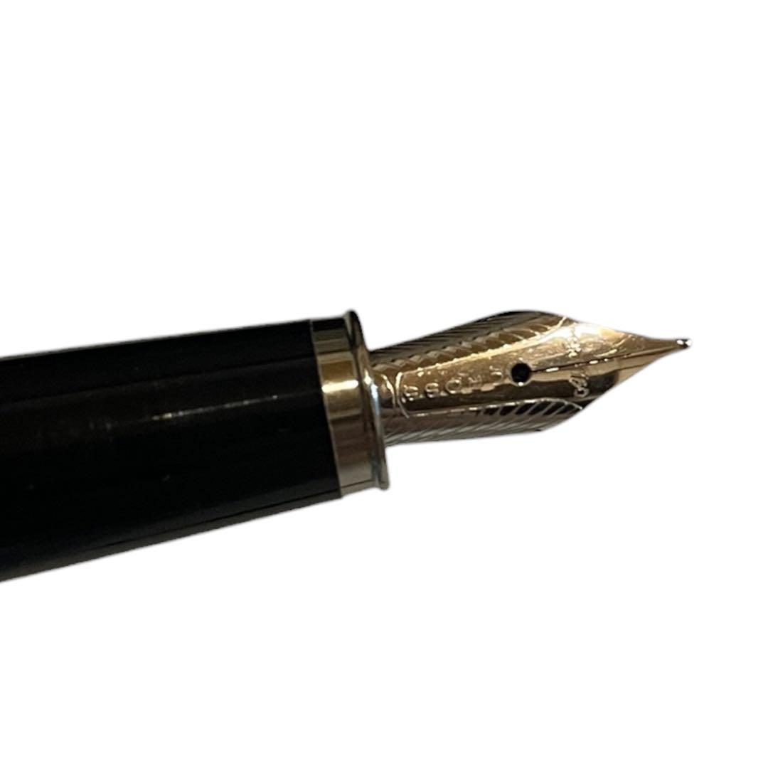 Cross Apogee fountain pen with black lacquer finish and 18K K18 nib in original box