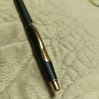 Cross Classic Century Ballpoint Pen Black with Gold Clip Japan Import