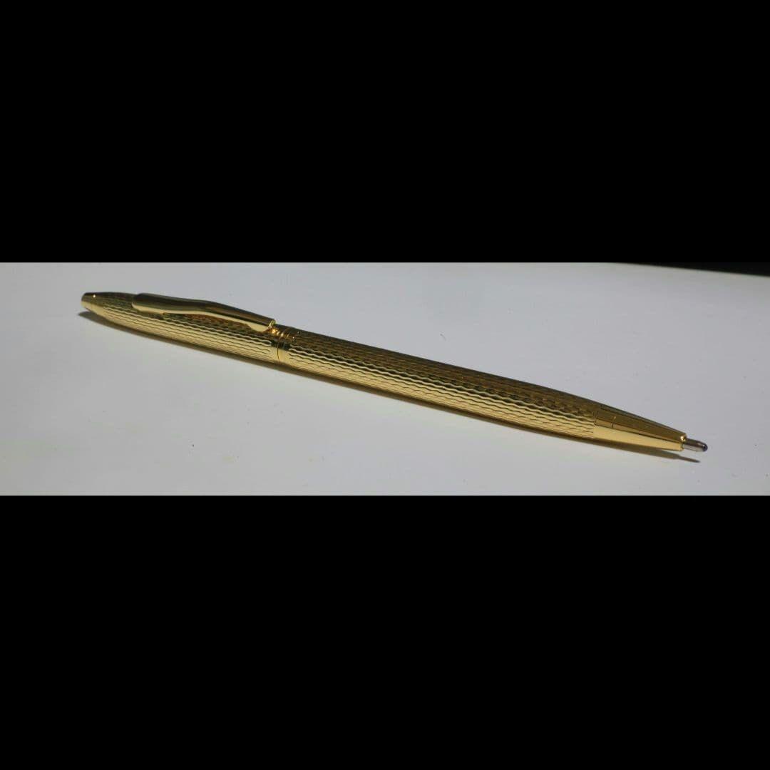Cross gold gel pen with detailed Gilorosh engraving and twist mechanism Japanese import