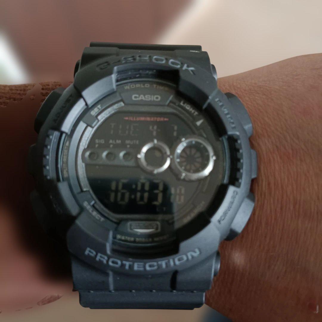 Casio G-SHOCK GD-100 Watch with 200m Water Resistance and Auto Light — Japan Import