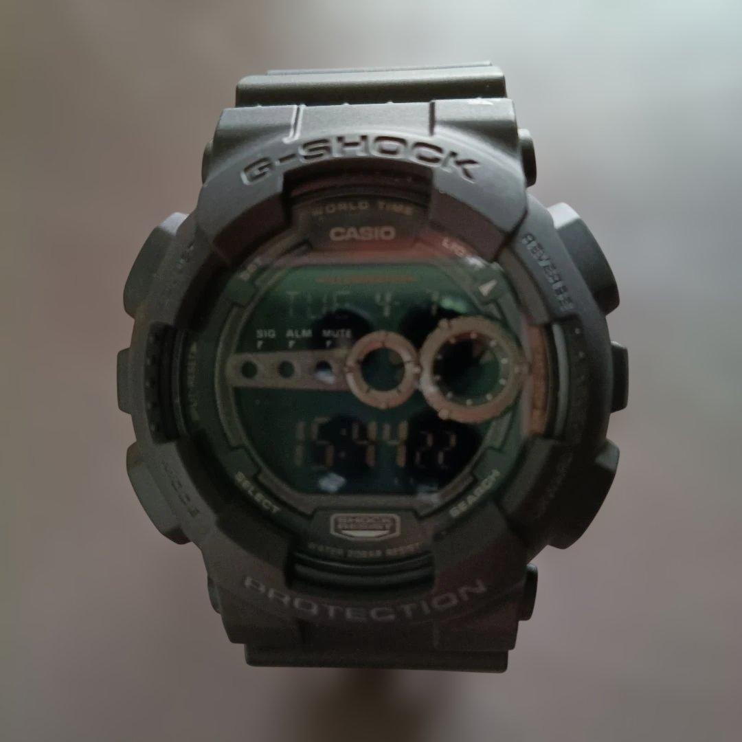 Casio G-SHOCK GD-100 Watch with 200m Water Resistance and Auto Light — Japan Import