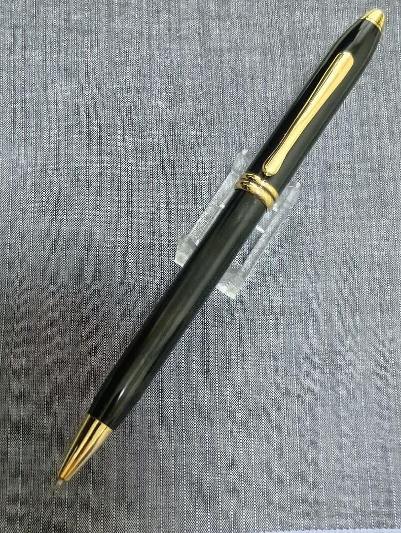 Cross Townsend Vintage Fountain Pen with Gold Plated Cone Tip and Box