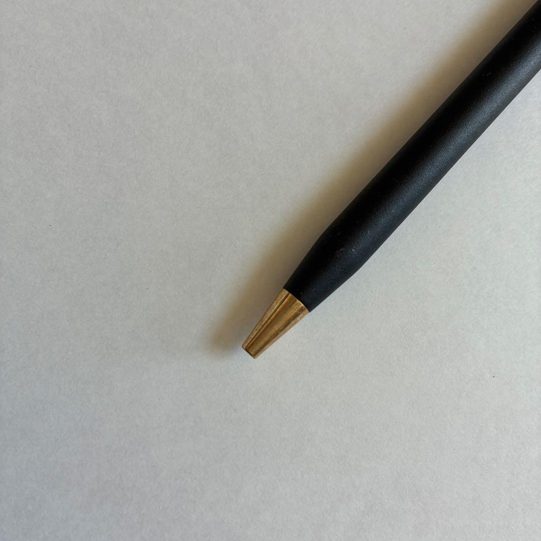Cross Vintage Ladies Ballpoint Pen Class 2542 with Gold Trim and Leaf Design