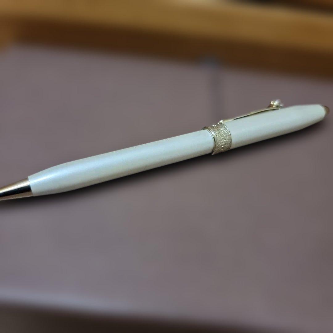 Cross White and Gold Ballpoint Pen with Heart Charm