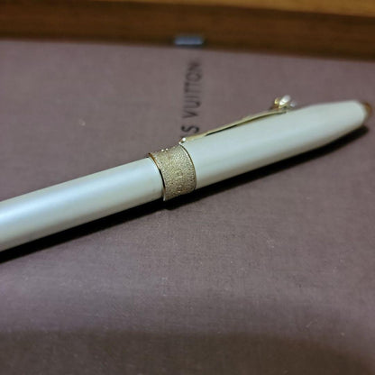 Cross White and Gold Ballpoint Pen with Heart Charm