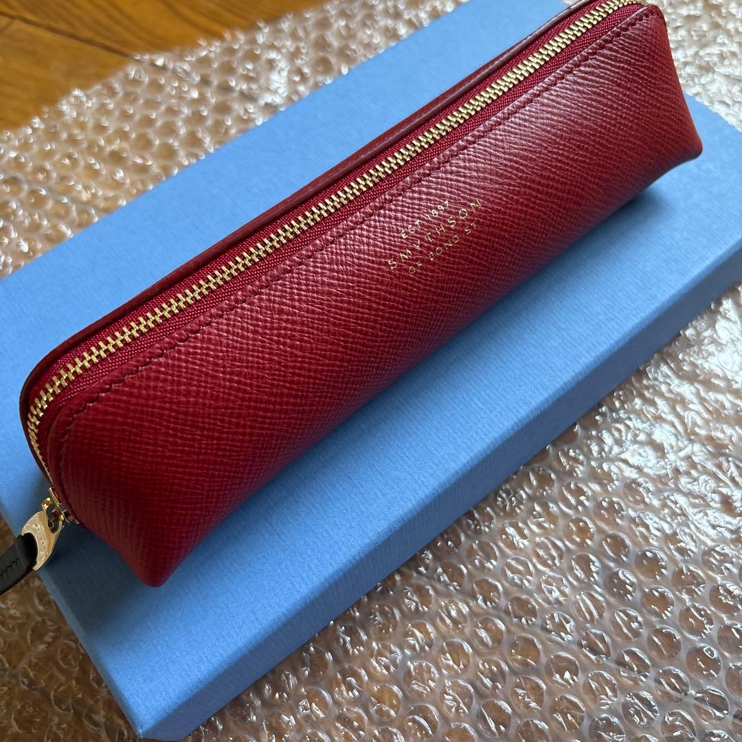 Smythson Panama Pencil Case in scarlet red cross-grain calf leather with original box from Italy