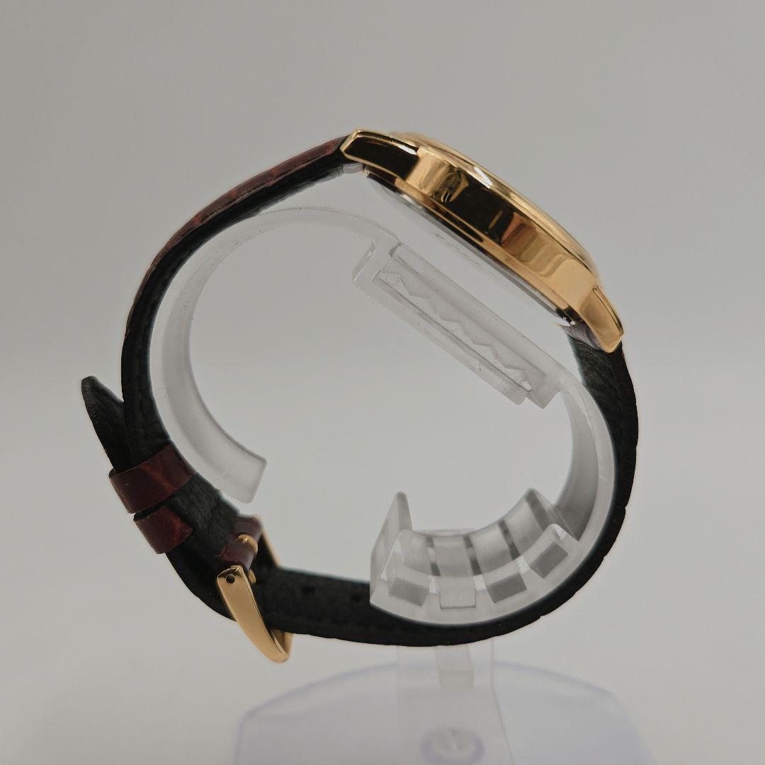 Casio MTP-1174 Quartz Watch with White Dial and Leather Strap for Men — Japan Import