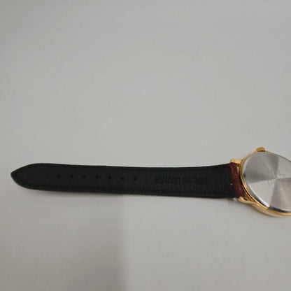 Casio MTP-1174 Quartz Watch with White Dial and Leather Strap for Men — Japan Import