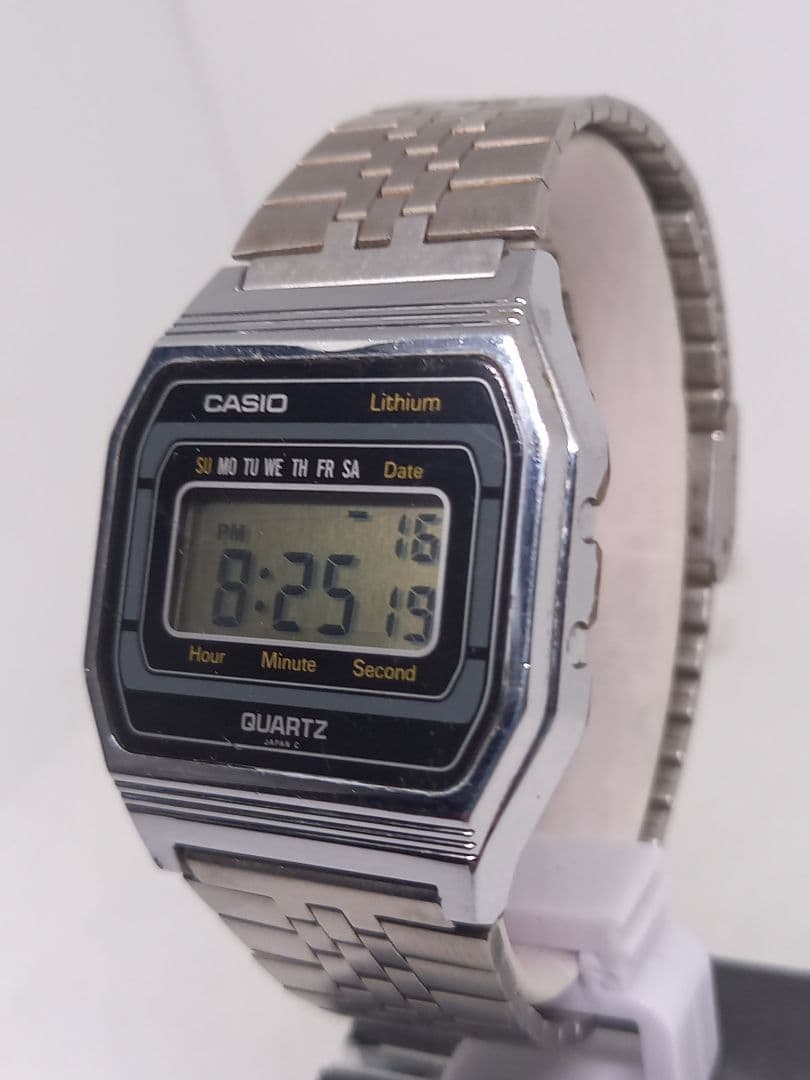 Casio Digital Watch Model B817 With Date Display Stainless Steel Band Japan Import