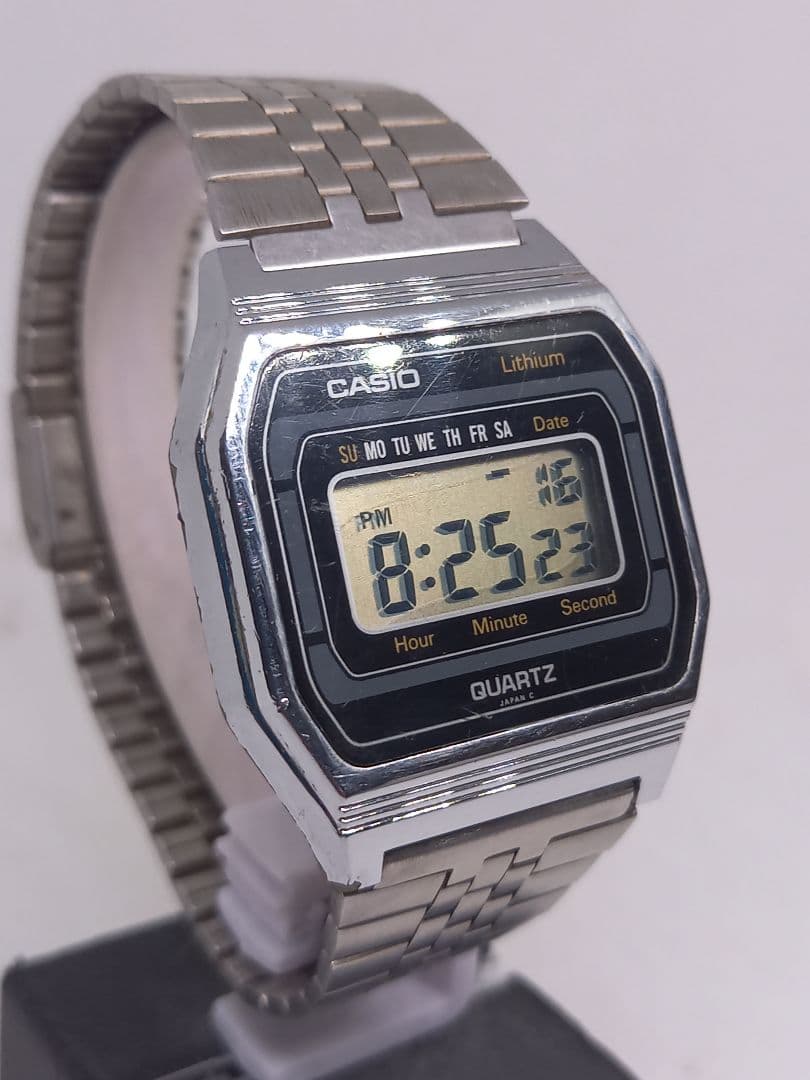 Casio Digital Watch Model B817 With Date Display Stainless Steel Band Japan Import