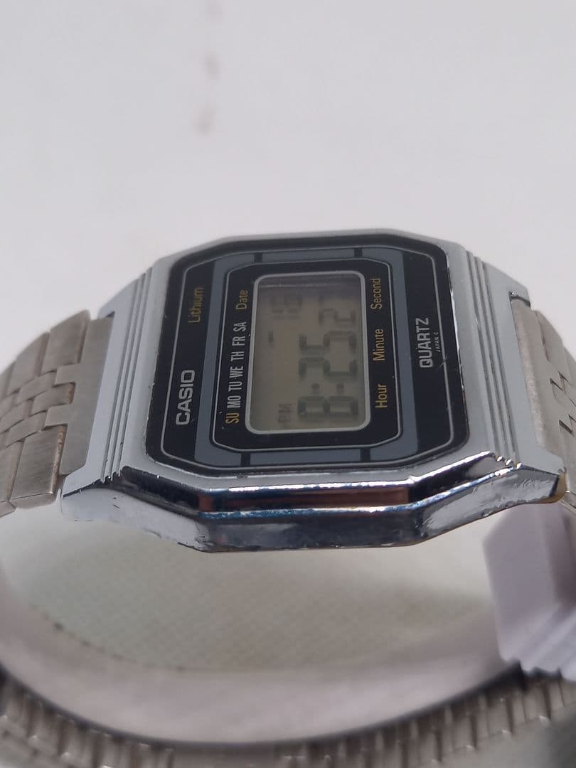 Casio Digital Watch Model B817 With Date Display Stainless Steel Band Japan Import