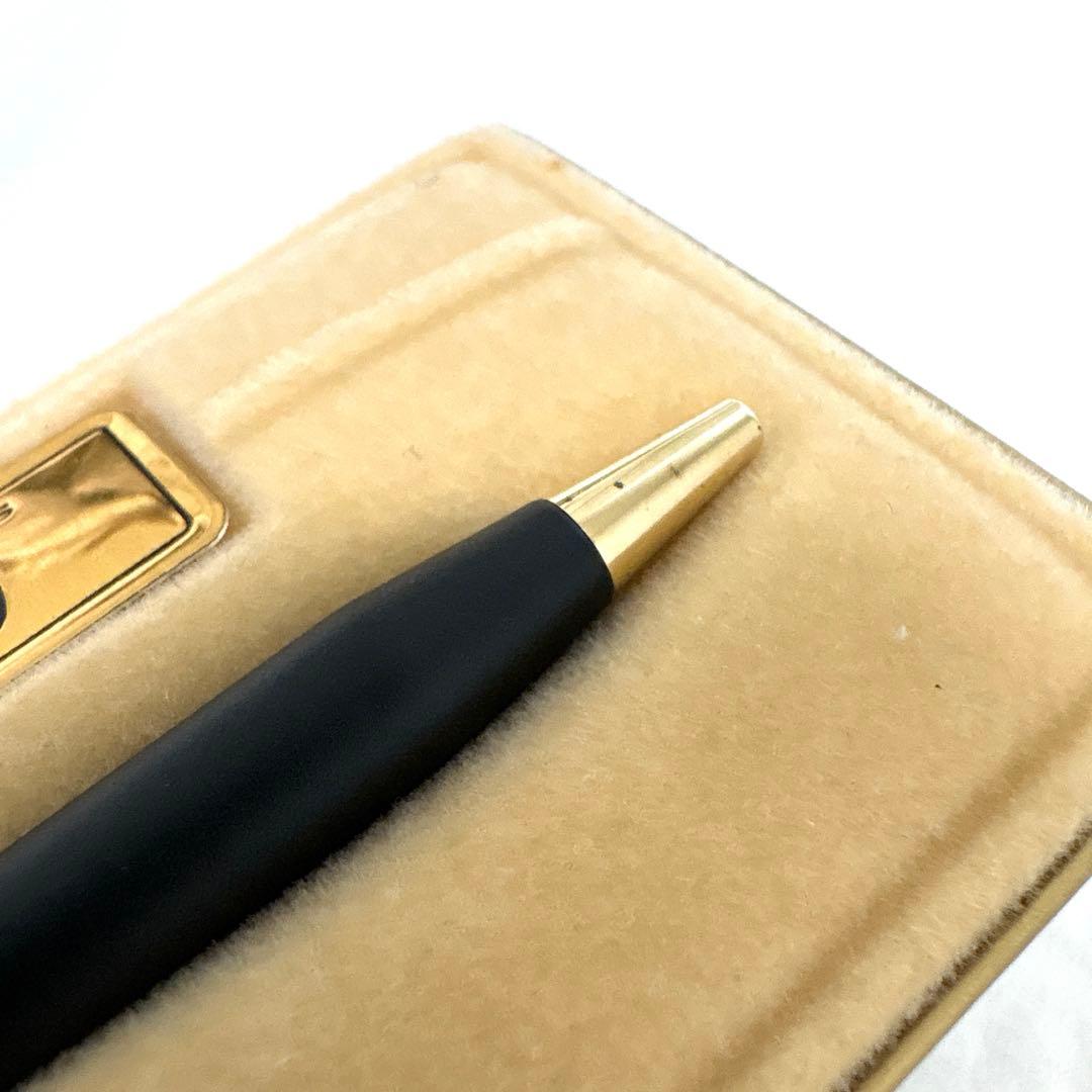 Erika Brand Cross black ballpoint pen with dedicated case showing slight rust on pen and minor dirt on box