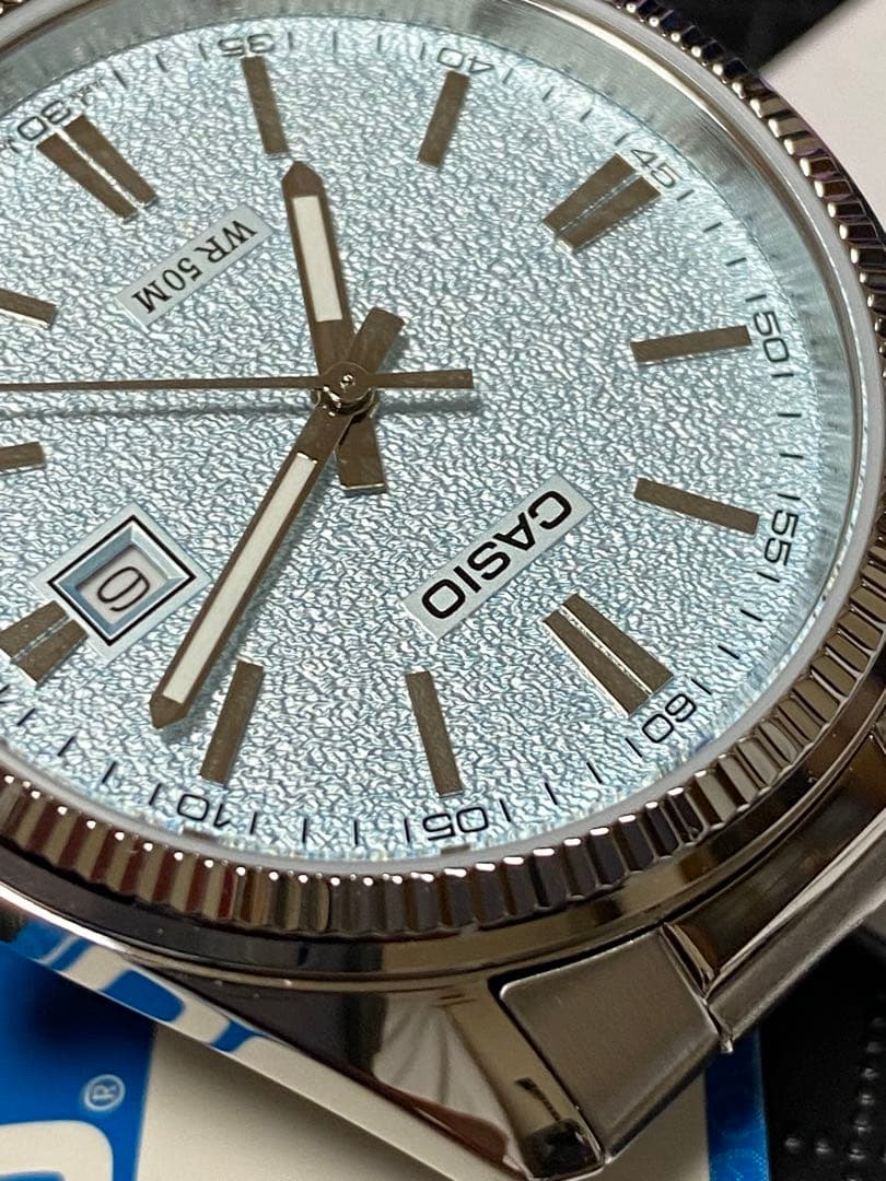 Casio Ice Blue Men’s Watch Quartz Analog 50 M Water Resistant Japan Import