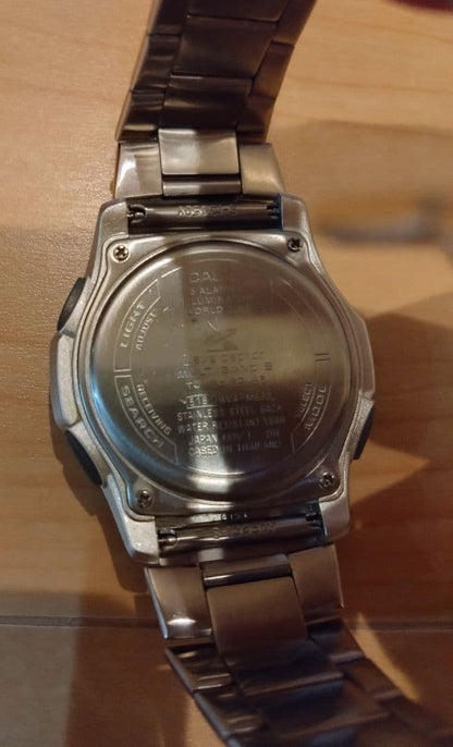 Casio Wave Ceptor Radio Solar Wristwatch M630