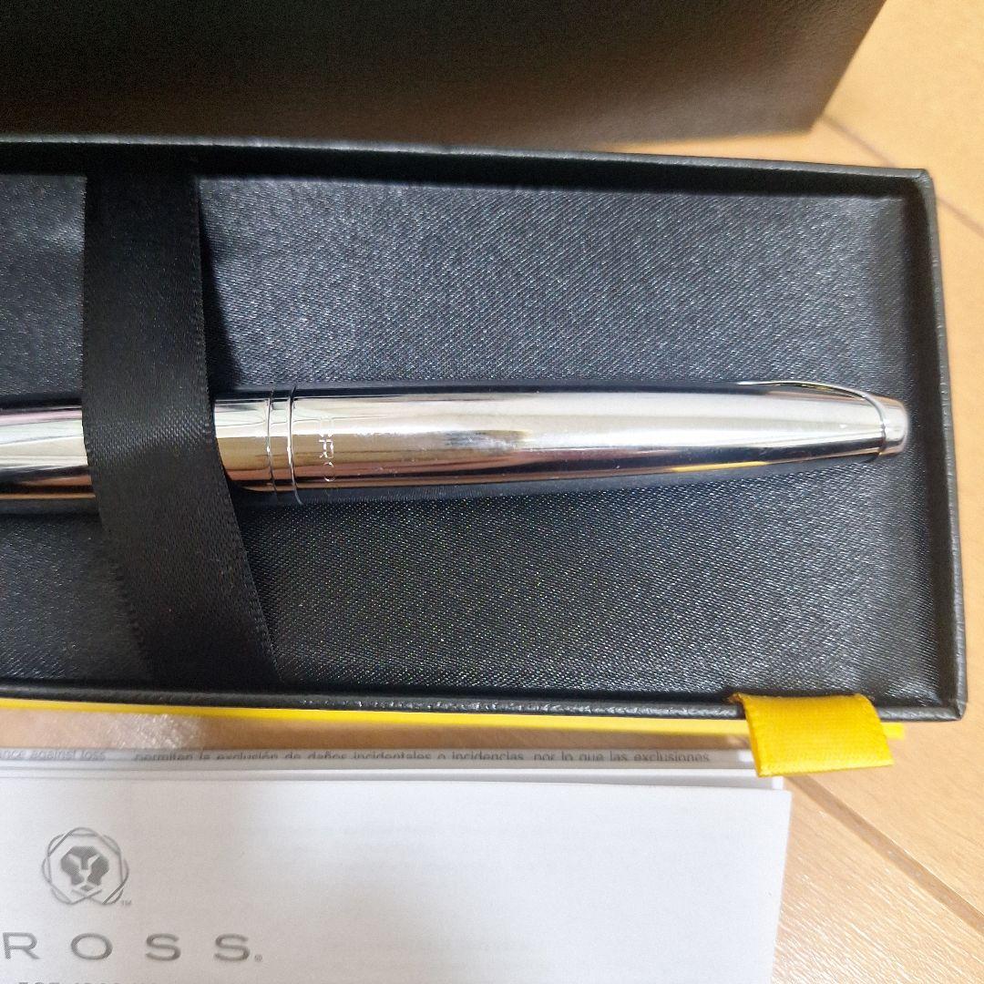 Silver Cross ballpoint pen with dedicated special case and user manual displayed
