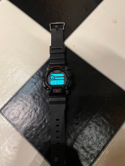 Casio Digital Watch Model: Digital Watch with Black Rubber Band and Water Resistance — Japan Import